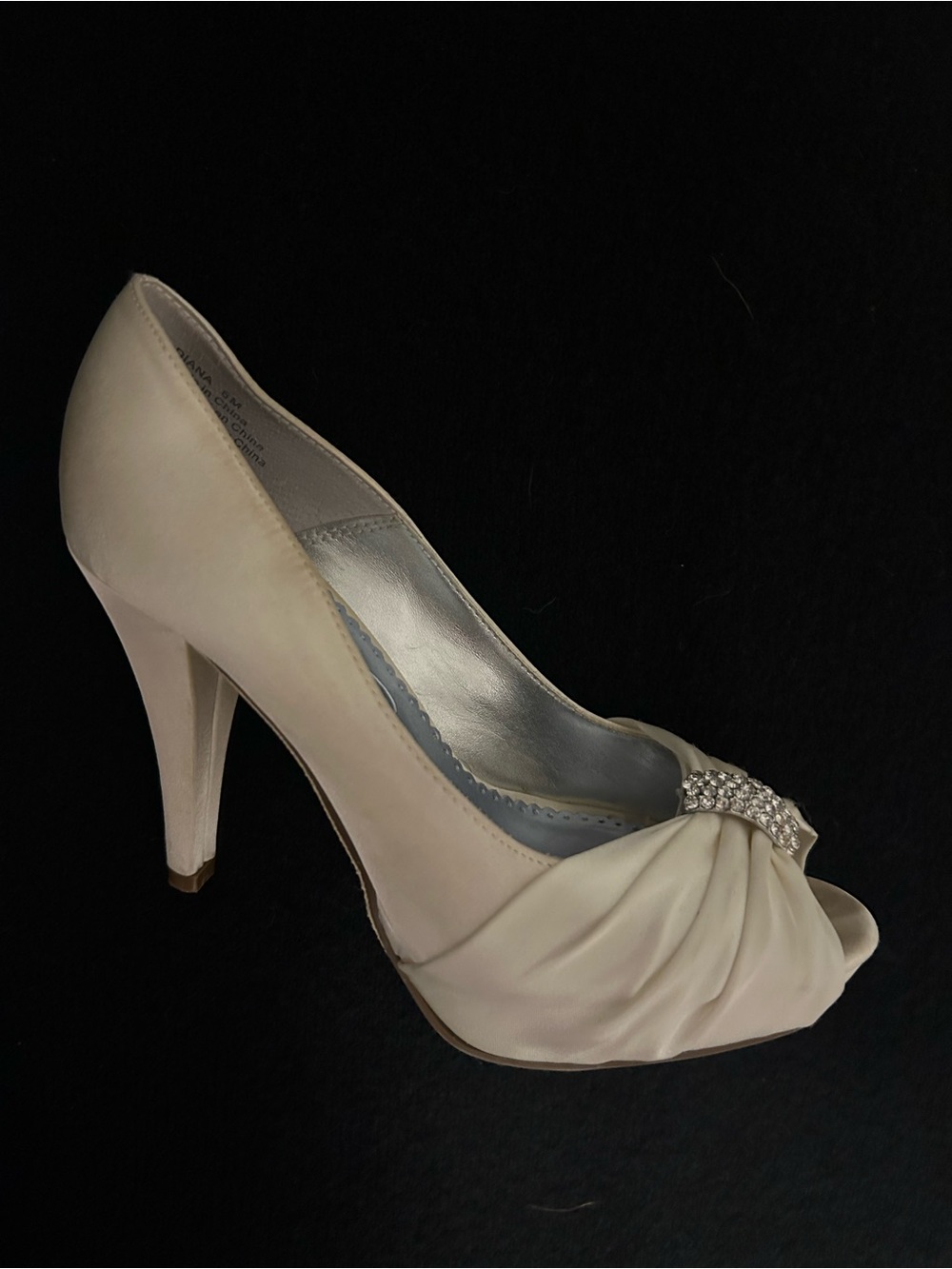 Michelangelo Davids Bridal Ivory Satin Rhinestone Peep Heels Size 6-Fits like 7